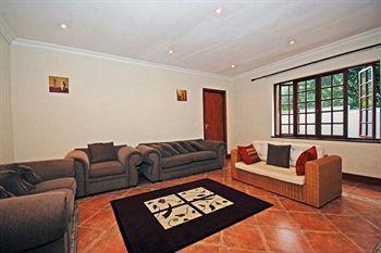 354 On York Avenue Hotel Randburg Esterno foto